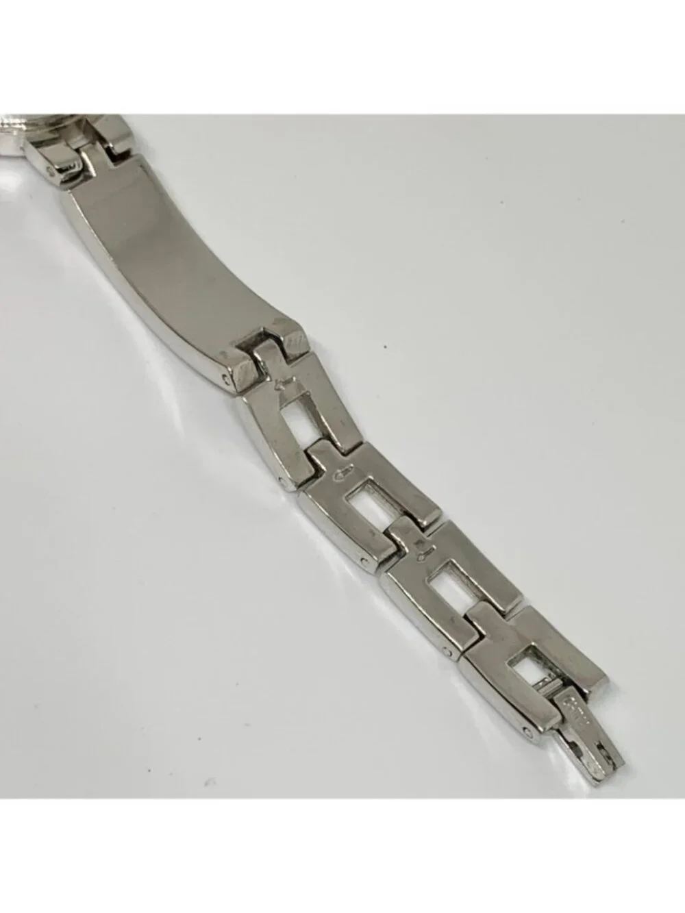FMD silver tone women watch 22mm crystals quartz analog up to 7.5” running